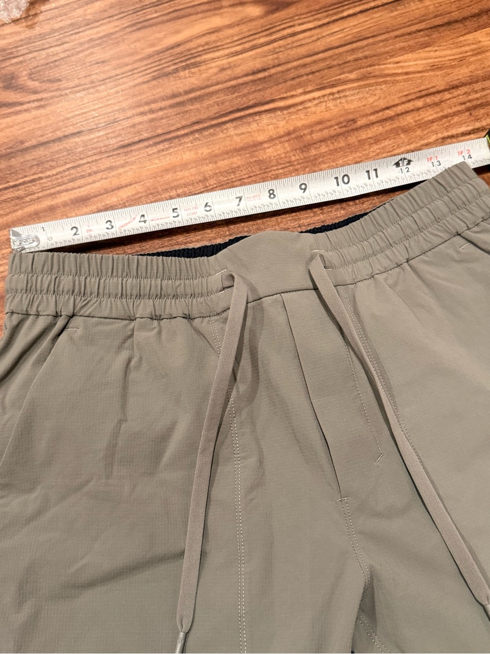 Lululemon Bowline Pant 30"
Stretch Ripstop Rover Green Medium - Picture 3 of 10